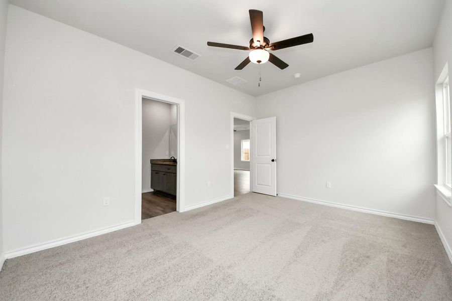 Spacious, unfurnished interior of a new home in The Enclave at Spring Branch, Montgomery (Image 42). Spacious, unfurnished interior of a new home in The Enclave at Spring Branch, Montgomery (Image 42).