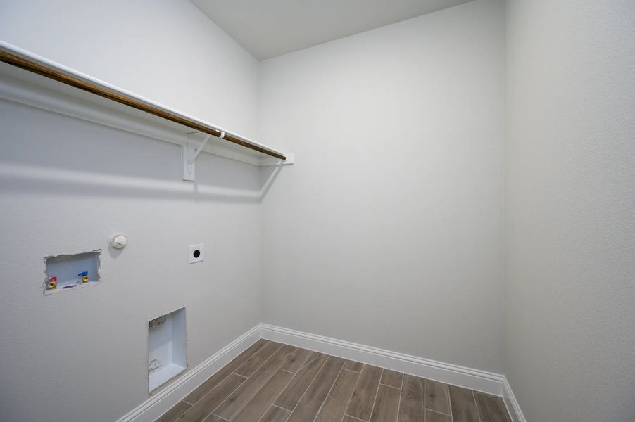 Representative furnished interior of a home built from the Ashbury by Stonehollow Homes in Meadow Vista, Anna (Image 10). Representative furnished interior of a home built from the Ashbury by Stonehollow Homes in Meadow Vista, Anna (Image 10).