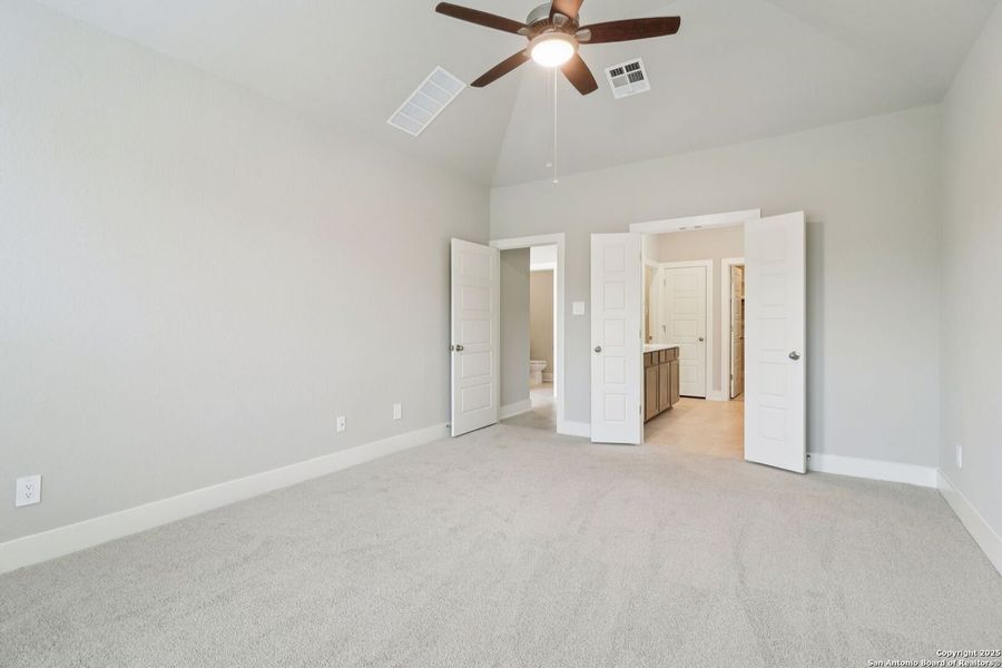 Spacious, unfurnished interior of a new home in Sagebrooke - Classic Series, San Antonio (Image 39). Spacious, unfurnished interior of a new home in Sagebrooke - Classic Series, San Antonio (Image 39).