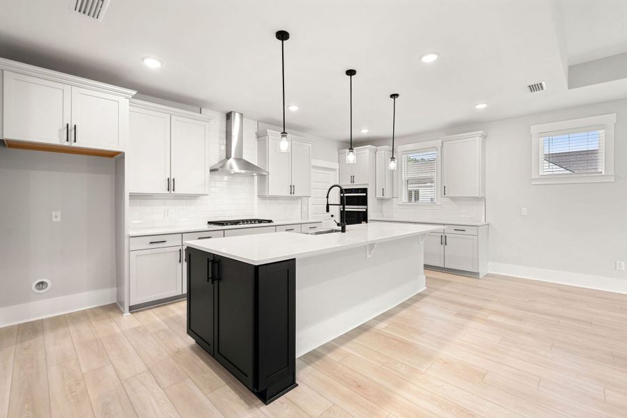 Furnished interior view inside a new home in Del Webb Savannah at Heartwood, Richmond Hill (Image 11).