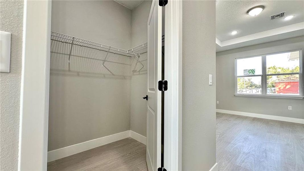 Spacious, unfurnished interior of a new home in , Poinciana (Image 43).