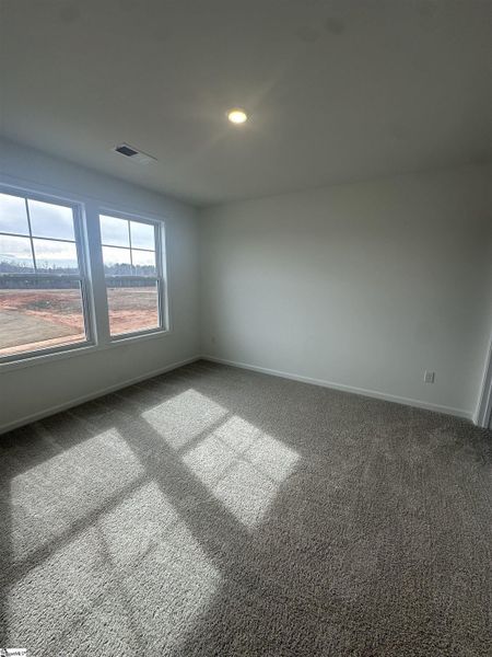 Spacious, unfurnished interior of a new home in Shiloh Trail, Wellford (Image 25).