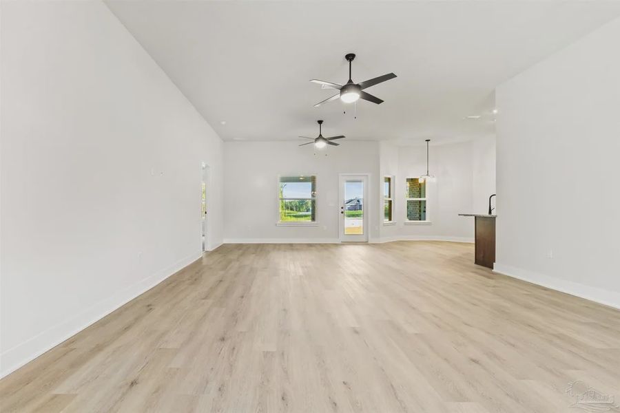 Spacious, unfurnished interior of a new home in Pecan Valley, Cantonment (Image 11).