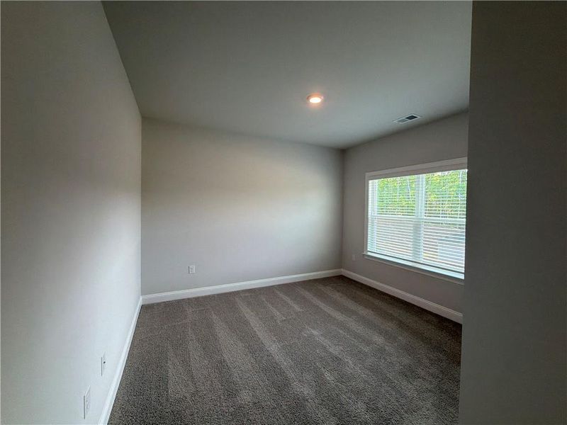 Spacious, unfurnished interior of a new home in Tuscany Hills, Douglasville (Image 17).