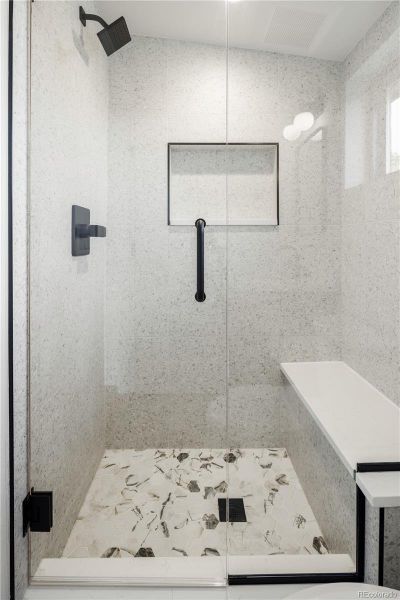 Image 43 of a home in .