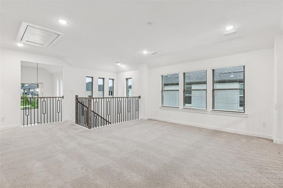 Spacious, unfurnished interior of a new home in Painted Tree, McKinney (Image 27). Spacious, unfurnished interior of a new home in Painted Tree, McKinney (Image 27).
