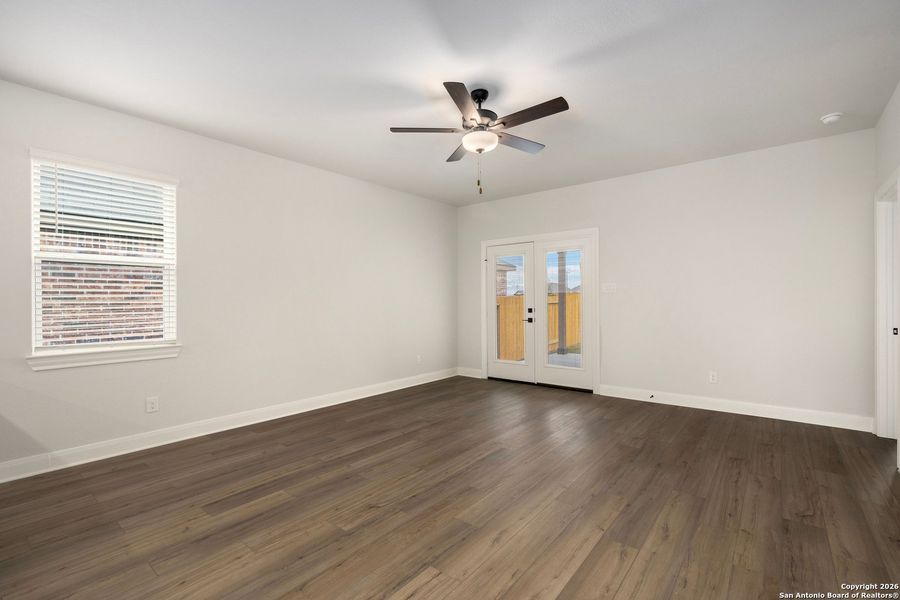 Spacious, unfurnished interior of a new home in Hightop Ridge, Converse (Image 12).