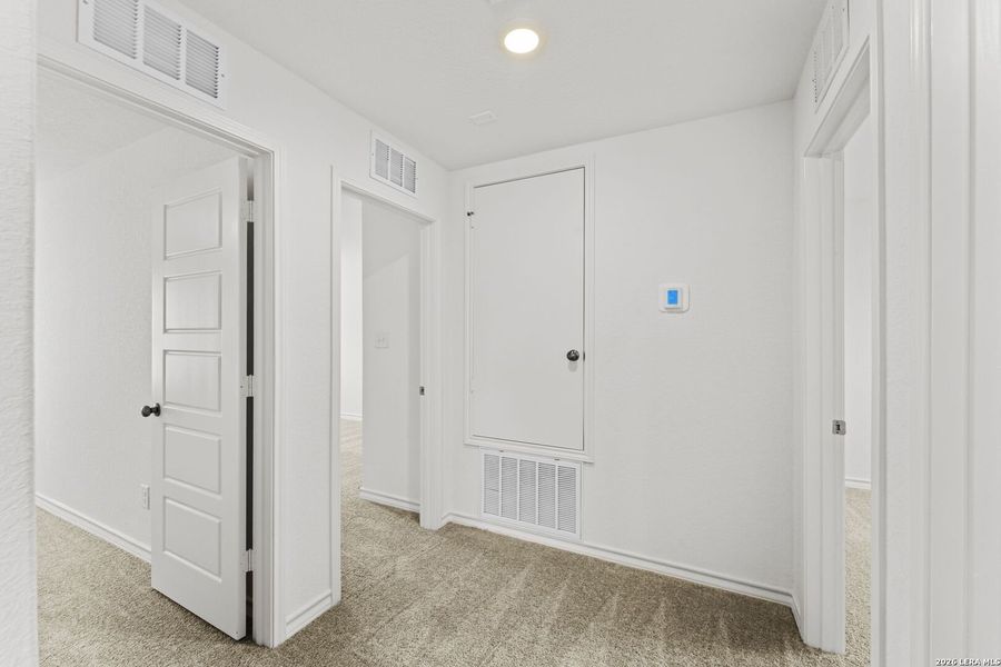 Spacious, unfurnished interior of a new home in Dove Song, Marion (Image 26).