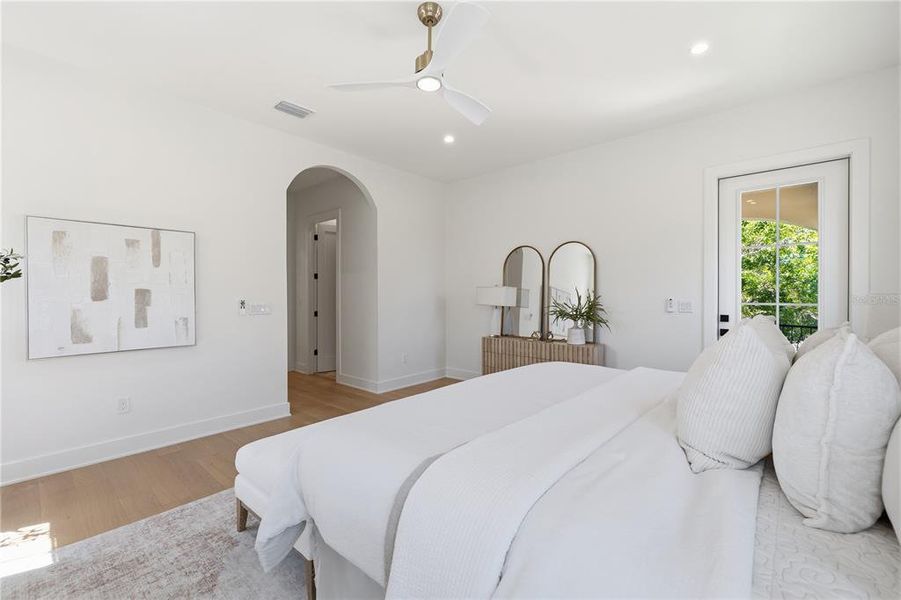 Furnished interior view inside a new home in , St. Petersburg (Image 19).
