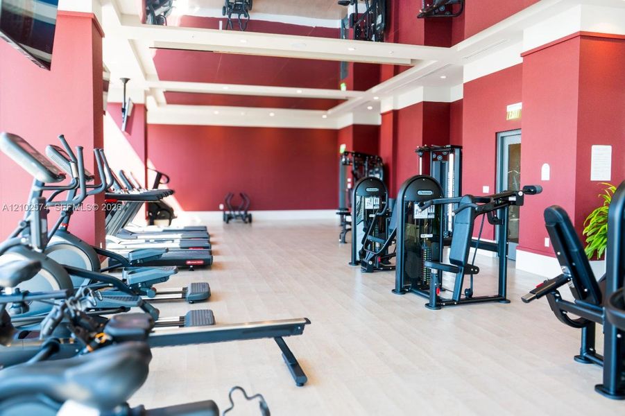 Community amenities in , Miami (Image 8).