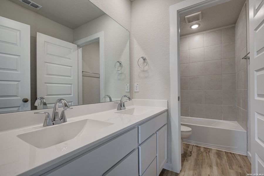 Furnished interior view inside a new home in Mesa Vista, San Antonio (Image 4).