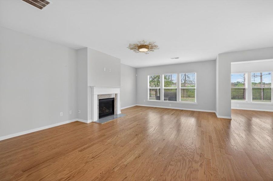Spacious, unfurnished interior of a new home in Reunion, Flowery Branch (Image 31).