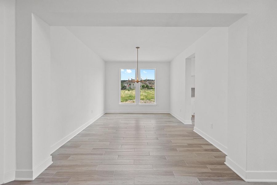 Spacious, unfurnished interior of a new home in Lakeside at Tessera - 60', Lago Vista (Image 15).