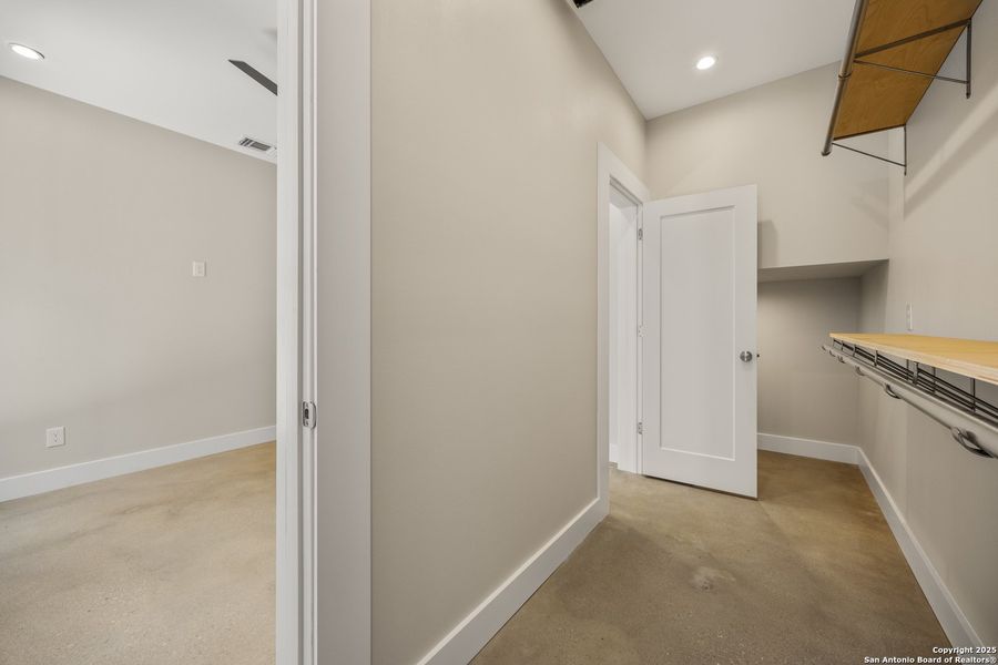 Image 20 of a home in . Image 20 of a home in .