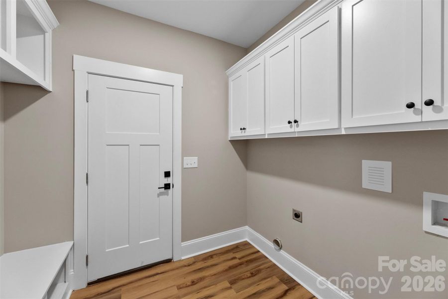 Spacious, unfurnished interior of a new home in , Kings Mountain (Image 41). Spacious, unfurnished interior of a new home in , Kings Mountain (Image 41).