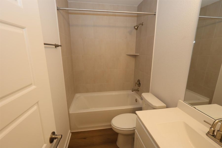 Image 31 of a home in Summerview. Image 31 of a home in Summerview.