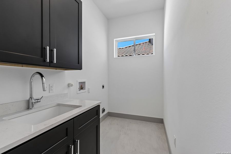 Furnished interior view inside a new home in , San Antonio (Image 8).