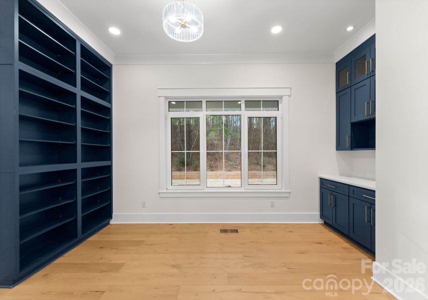 Spacious, unfurnished interior of a new home in , Mint Hill (Image 22).