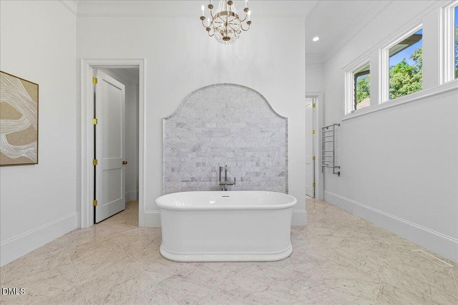 030-1216 Barcroft Pl