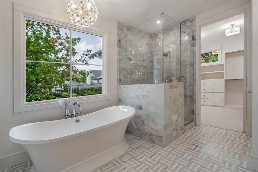 Furnished interior view inside a new home in , Dallas (Image 19).