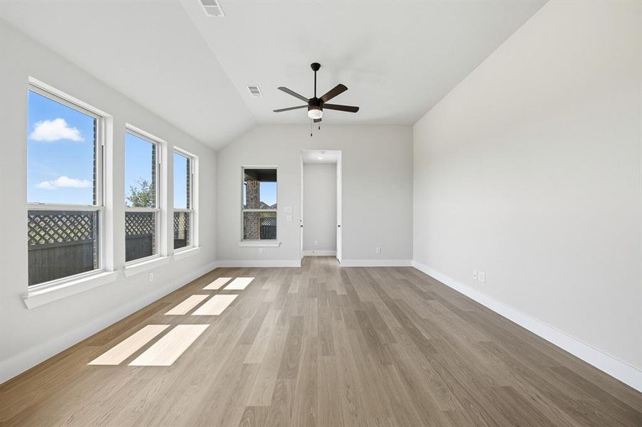 Spacious, unfurnished interior of a new home in Pecan Square: 40ft. lots, Northlake (Image 22). Spacious, unfurnished interior of a new home in Pecan Square: 40ft. lots, Northlake (Image 22).
