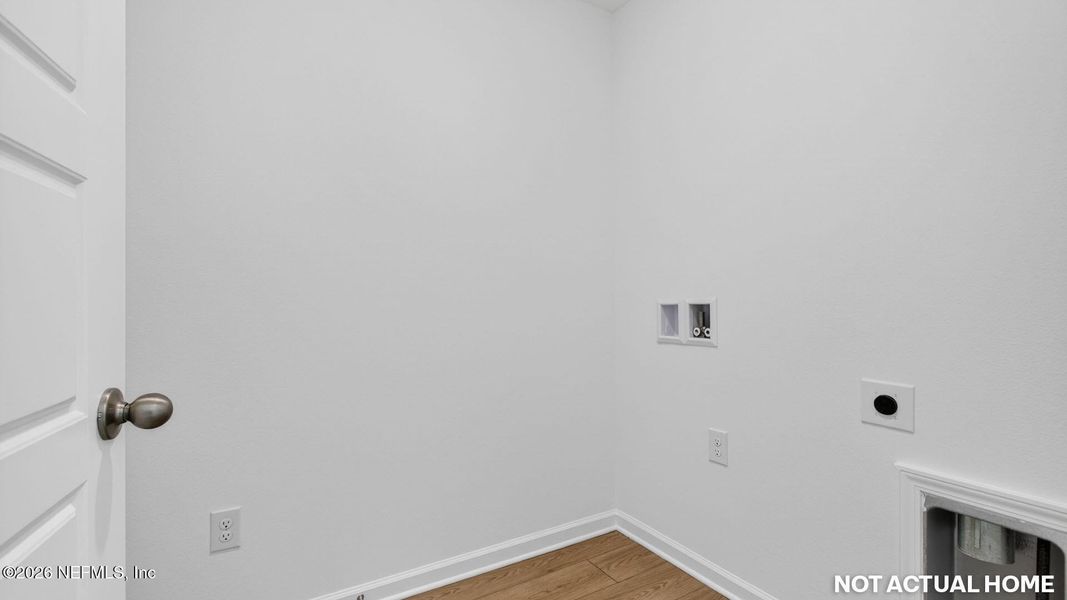 Spacious, unfurnished interior of a new home in Copes Landing, Jacksonville (Image 14).