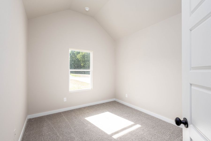 Representative unfurnished interior of a home built from the Sycamore 4 by Nason Homes in Woodland Farms, Dickson (Image 30).
