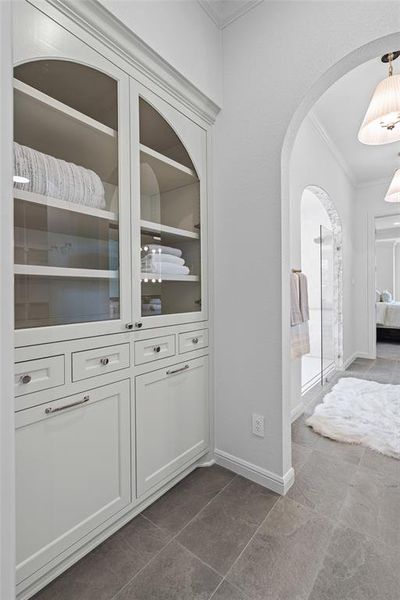 Furnished interior view inside a new home in SouthBend Estates, Granbury (Image 34).