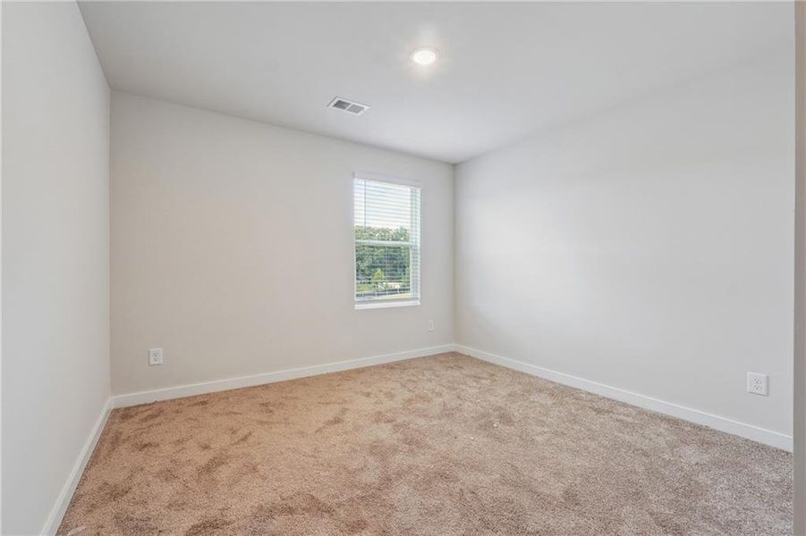 Spacious, unfurnished interior of a new home in Concord Oaks, Powder Springs (Image 22).