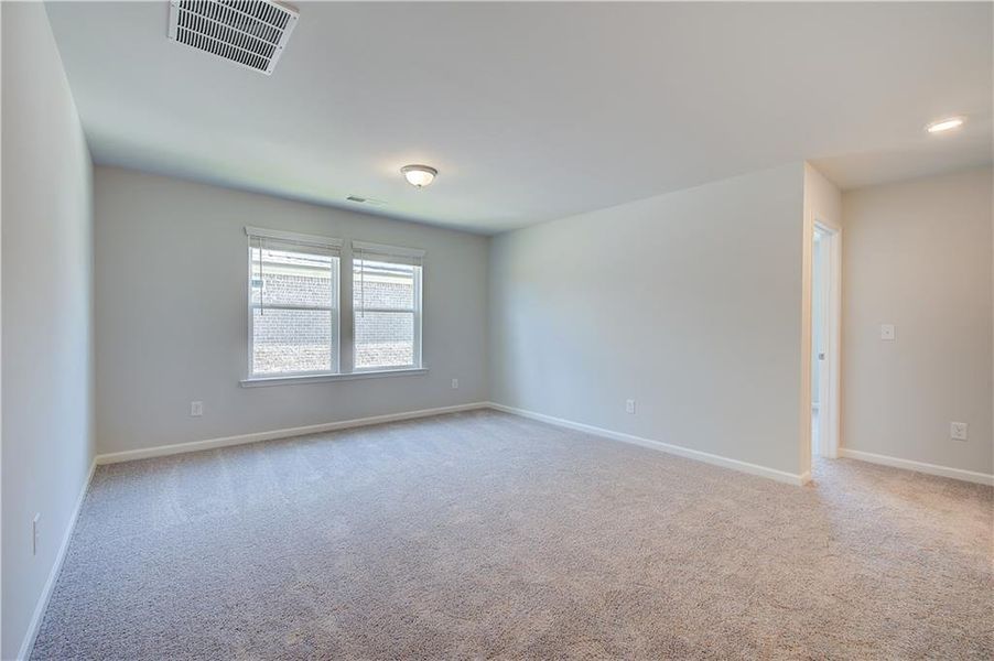 Spacious, unfurnished interior of a new home in Bowers Farm, McDonough (Image 25).