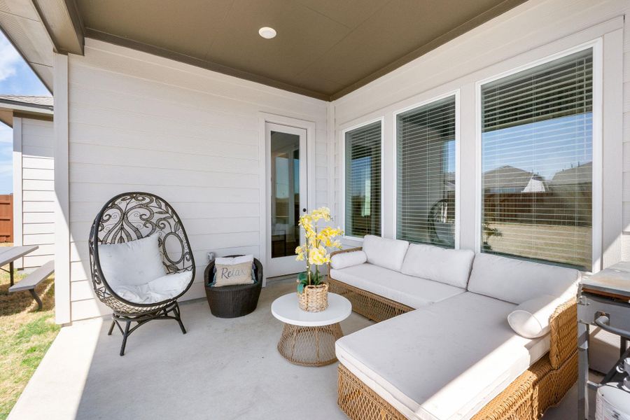 View of patio featuring outdoor lounge area