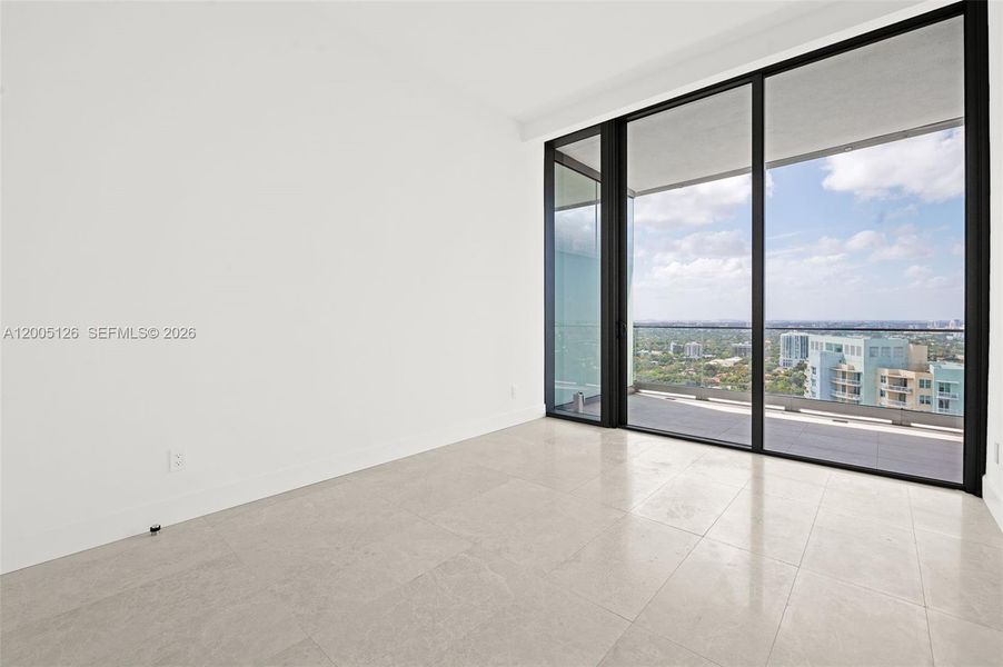 Spacious, unfurnished interior of a new home in , Miami (Image 14).