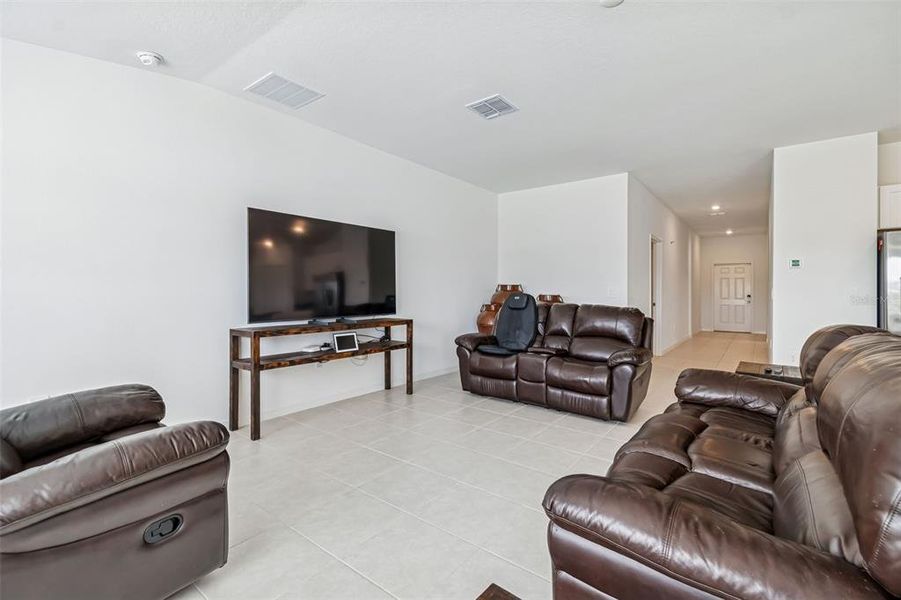 Furnished interior view inside a new home in Wind Meadows South, Bartow (Image 5).