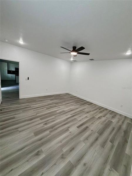 Spacious, unfurnished interior of a new home in , Lakeland (Image 14).