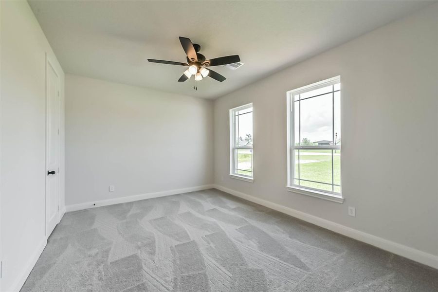 Spacious, unfurnished interior of a new home in , Baytown (Image 27).