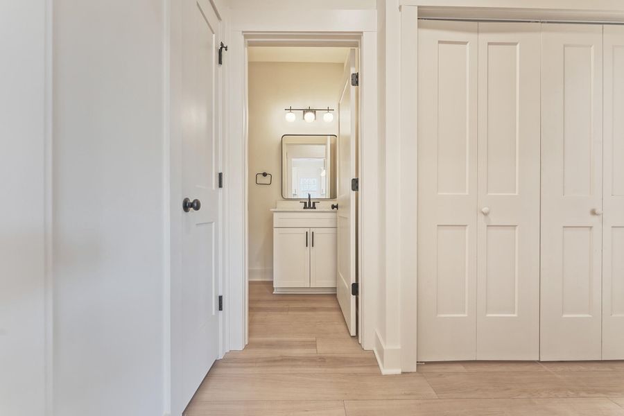 Spacious, unfurnished interior of a new home in , North Charleston (Image 20).