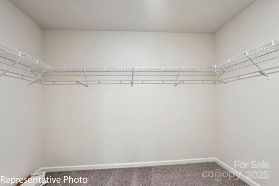 Spacious, unfurnished interior of a new home in Sonoma Hills, Charlotte (Image 22).