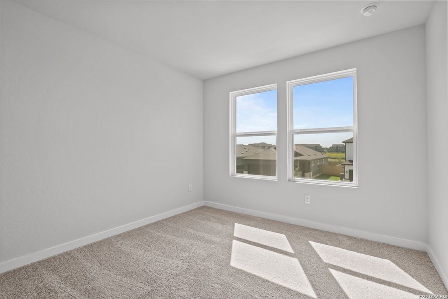 Spacious, unfurnished interior of a new home in Mesa Vista, San Antonio (Image 24).