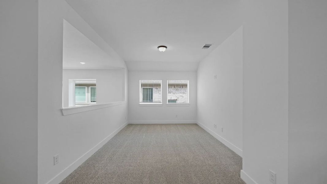 Spacious, unfurnished interior of a new home in Elyson 60's, Katy (Image 26).