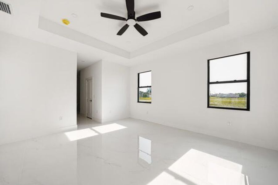 Spacious, unfurnished interior of a new home in , Cape Coral (Image 19). Spacious, unfurnished interior of a new home in , Cape Coral (Image 19).