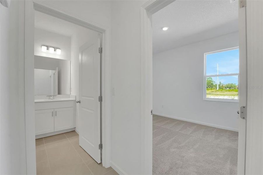 Spacious, unfurnished interior of a new home in Willowbrook North, Winter Haven (Image 23).
