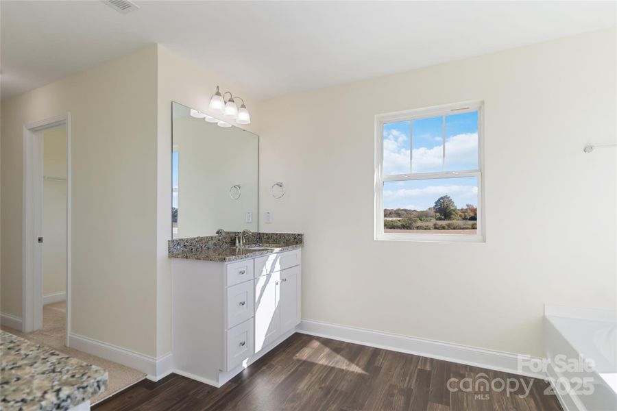 Image 47 of a home in .