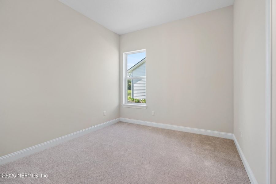 Spacious, unfurnished interior of a new home in Madeira, St. Augustine (Image 27).