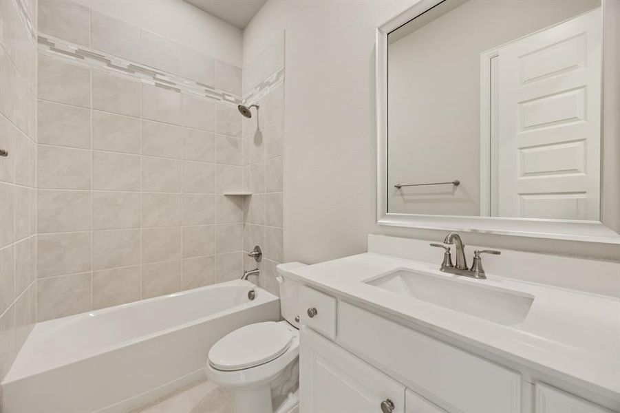 Furnished interior view inside a new home in Heath Golf and Yacht, Heath (Image 7).