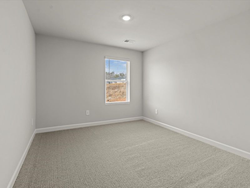 Spacious, unfurnished interior of a new home in Wexford Park, Fountain Inn (Image 18).