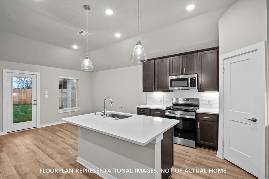 Image 18 of a home in Miller's Pond.