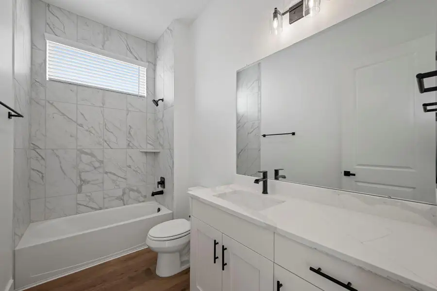 Furnished interior view inside a new home in Hallimore Ranch, Rosenberg (Image 17).