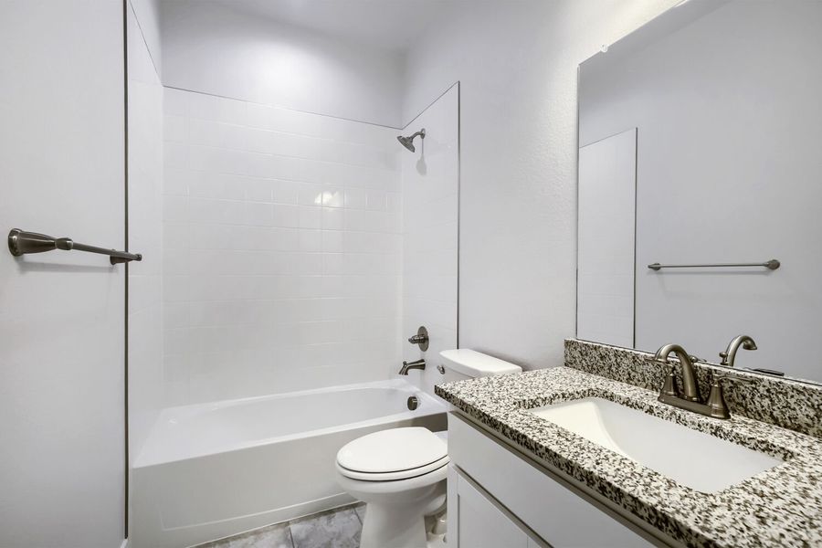 2071 Dusk Court - Full Bathroom 2071 Dusk Court - Full Bathroom