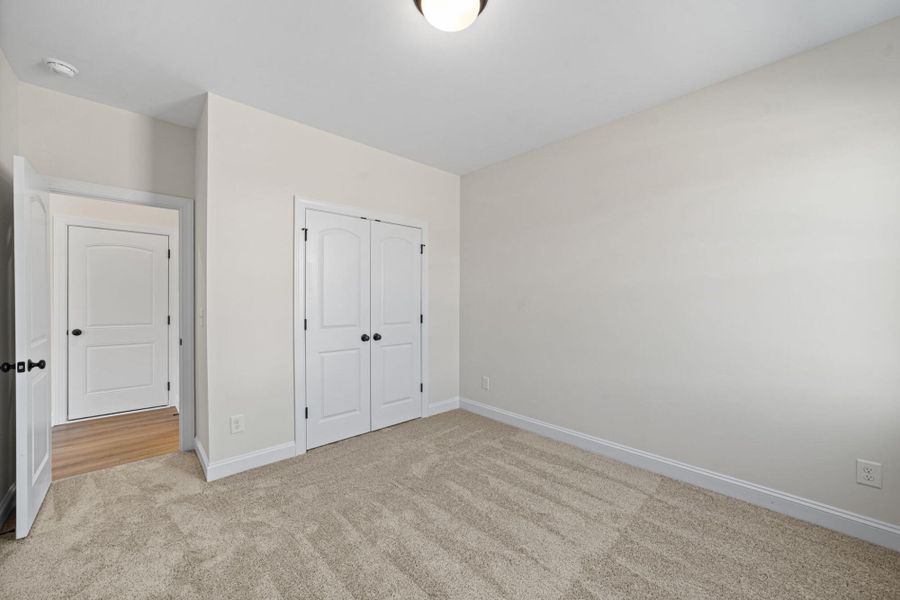 Spacious, unfurnished interior of a new home in Monterra, Kernersville (Image 29).