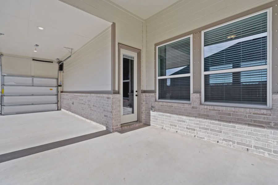 Representative exterior details of a home built from the Mickelson by Chesmar Homes in Riceland Alley Loads, Mont Belvieu (Image 43).